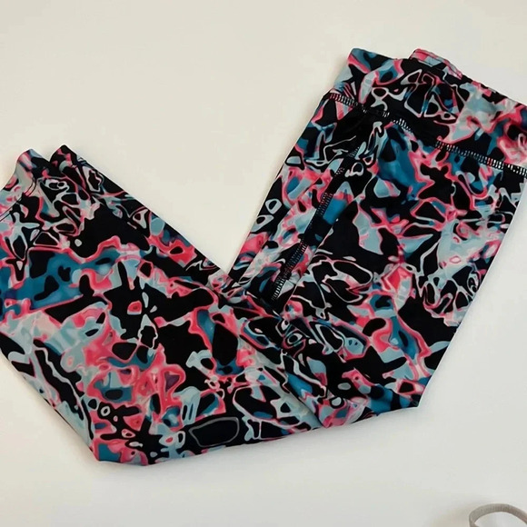 Under Armour Other - Girls Under Armour Crop Leggings